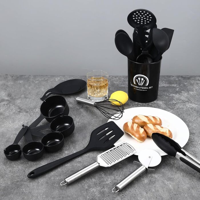 Набір кухонних помічників 43 шт. Силіконовий набір лопаток для приготування їжі, стійкий до високих температур та з антипригарним покриттям. Набір кухонних аксесуарів бежевого кольору з контейнером, гачком для зберігання, придатний для миття в посудомийні