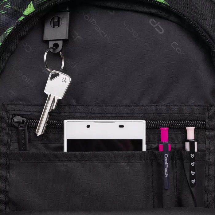 Багатовідсіковий шкільний рюкзак CoolPack, чорний з зеленим, 28 л