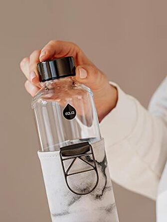 EQUA large drinking bottle with faux leather sleeve, 750 ml, made of borosilicate glass, BPA-free and leak-proof. (Grey/White)
