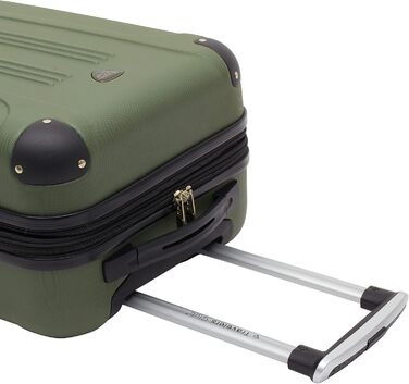 Чемодан валіза Travelers Club Chicago Hardside розширюваний спінер 20' Carry-On, колір Thyme Green