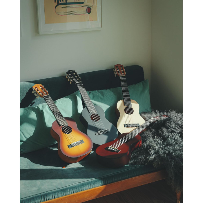 Гіталеле Yamaha GL1 з сумкою - гібрид гітари та укулеле, 70 см, 6 струн (нейлон/метал)