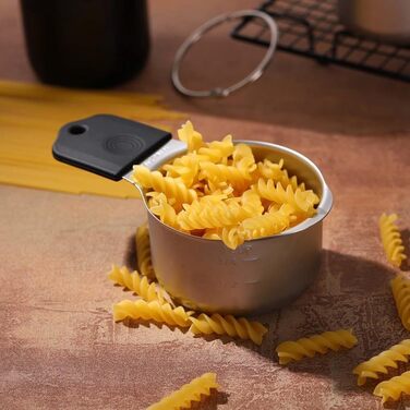 Stainless Steel Measuring Cup Set, Robust Metal Measuring Cups for Dry and Liquid Ingredients (Black)
