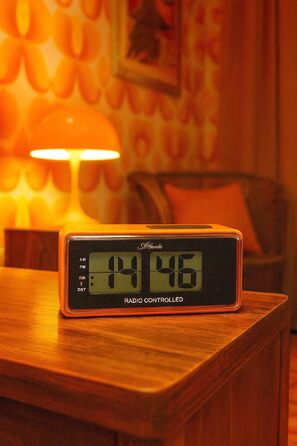 Цифровий радіо-будильник Atlanta з LCD-дисплеєм, функцією Snooze та підсвіткою, ретро-дизайн, безшумний (без тікання), помаранчевий — 1881-12