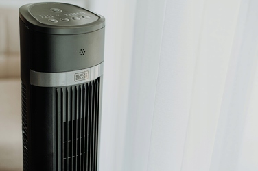 Колонний вентилятор Black+Decker BXEFT50E, чорний