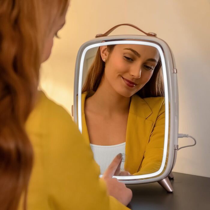 Міні-холодильник для косметики Cecotec Bamba CoolingBeauty 6000 з дзеркалом, 6л, білий