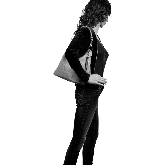 Сумка жіноча AmbraModa GLX09 шкіряна чорна через плече