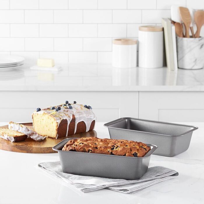 Amazon Basics - Loaf Pan, Non-Stick, Carbon Steel, 20.3 cm x 10 cm, 2-Pack & Multi-Purpose Kitchen Knife/Scraper, Stainless Steel
