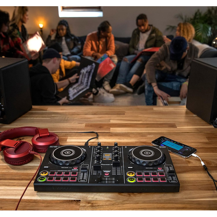 DJ контролер Pioneer DDJ-200 Smart для смартфонів та ноутбуків