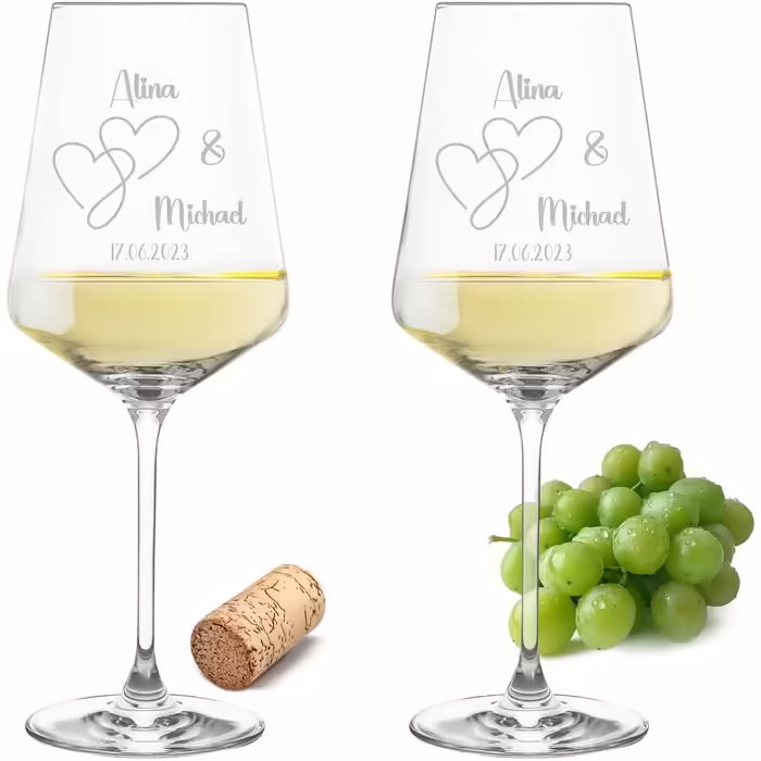 Engraved Max Leonardo Wine Glasses Set of 2 with Wooden Box and Engraving for Him & Her. Only Love Matters. Personalized with Name & Date. Heart-Shaped Glass Leonardo Puccini 560ml