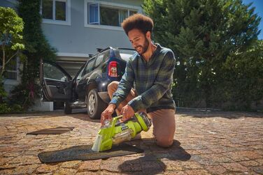 RYOBI 18V ONE+ Акумуляторний Текстильний Очищувач Pro: Потужне Видалення Плям, 2-в-1 Мийна Щітка, Dual-Tank, для Дому та Автомобіля (RDC18-0)