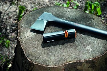 Точилка для ножів Fiskars Xsharp: керамічний точильний елемент, корпус з скловолокна, чорний/помаранчевий