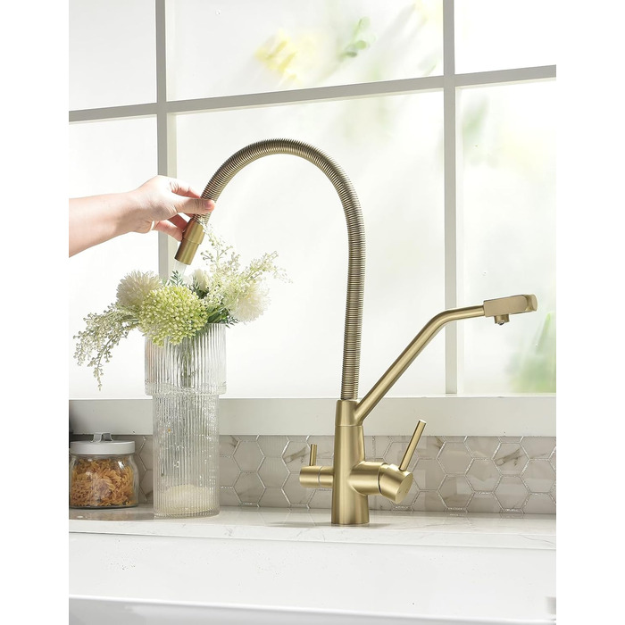 Змішувач кухонний з висувною лійкою 360°, з гальванічним покриттям 