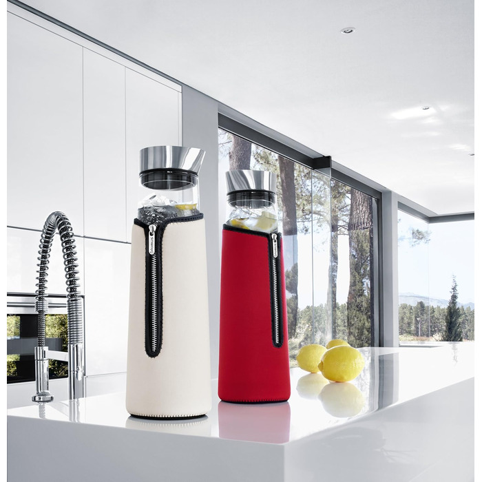 blomus -ACQUA- Water carafe made of glass, 1 liter capacity, glass carafe with high-quality stainless steel lid, drip-free pouring, exclusive optics (H / W / D: 30.5 x 9 x 9 cm, Clear, 63436)