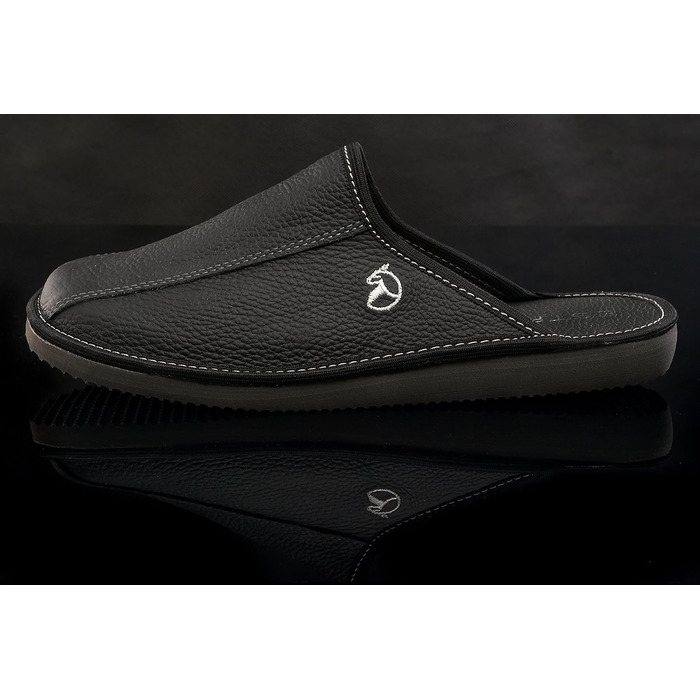 Чоловічі домашні тапочки Estro з натуральної шкіри, 43 EU - комфорт та стиль