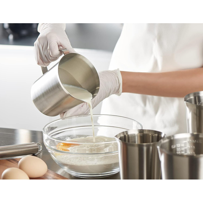 CURTA stainless steel measuring cup, 700 ml measuring cup, milk frothing cup, with markings for ml, oz, and cup.
