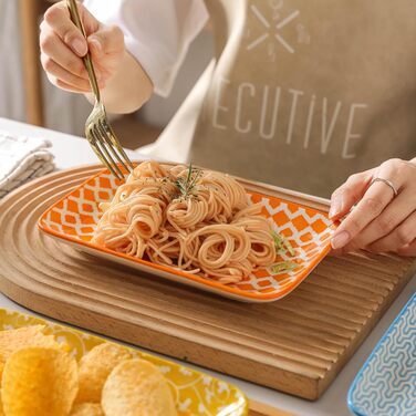 Керамічні сервіровочні тарілки Selamica, набір 4 шт, 24 x 14 x 2.5 см, різні кольори. Ідеально для закусок, суші, фруктів та святкового сервірування.