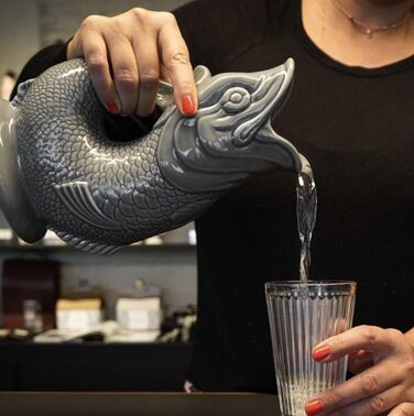 Gluckigluck Original – the original glucking version of the English Guggle Jugs – ceramic jug/carafe