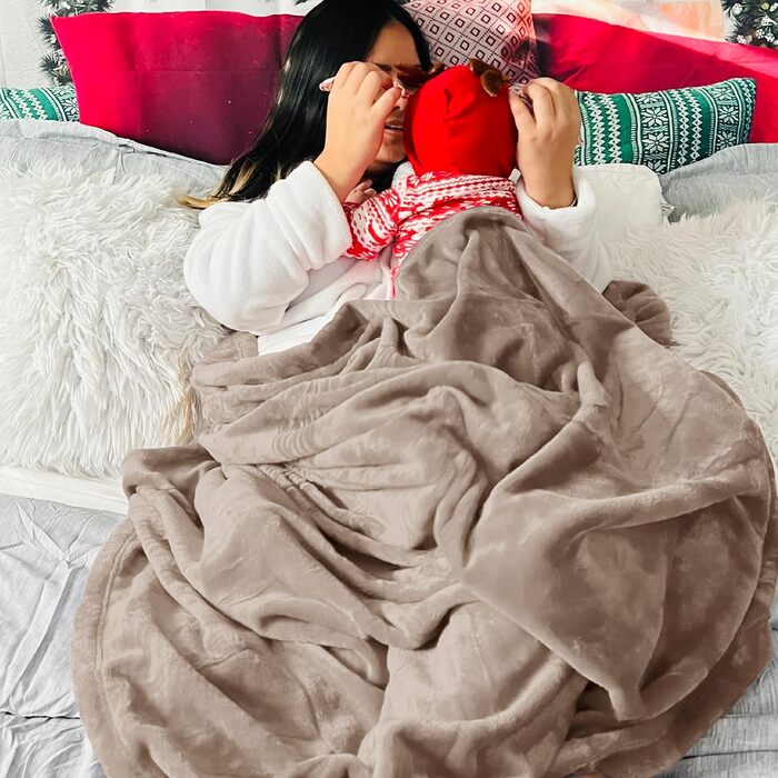 М'яка ковдра BEDSURE з флісу - тепла зимова ковдра, ковдра на диван XXL, велика ковдра для дому та відпочинку 220x240 см, ковдра на диван (Світло-коричневий, 150 x 200 см)