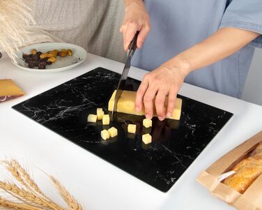 Скляна дошка для нарізання 40x30 см - гігієнічна, стійка до високих температур, подряпин та ковзання - чорний дизайн під мармур