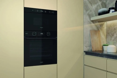 Вбудована мікрохвильова піч Whirlpool MBNA900B, 750 Вт, чорна