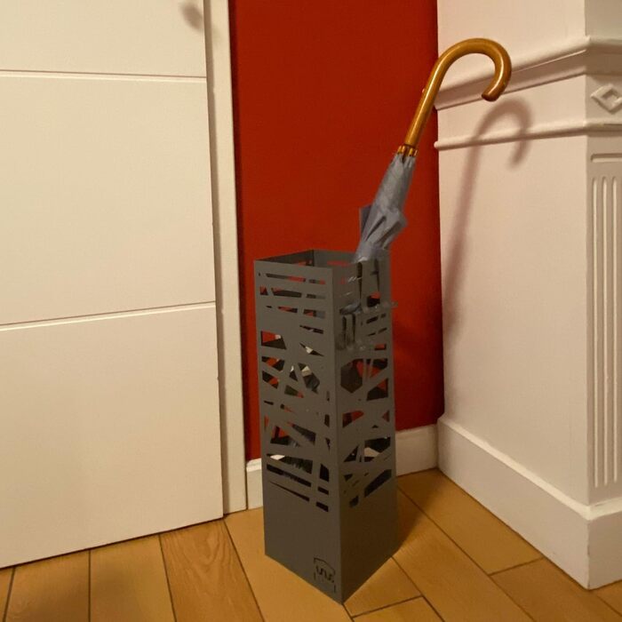 Стійка для парасоль з піддоном для води, 4 гачки, 16x16x49 см, сіра, UNUS