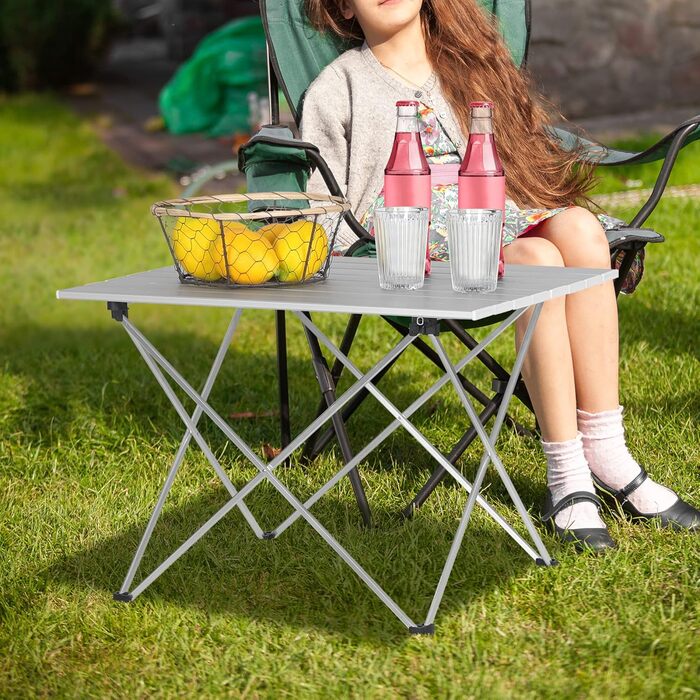 Складаний туристичний столик Woltu Alu - легкий, портативний, для кемпінгу, пікніка, риболовлі, 68x46x40 см, срібний