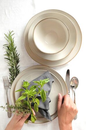 MÄSER 931371 Nottingham Vintage Dinner Set for 4 people, 8-piece tableware set with dinner plates and soup plates in an irregularly round retro look, stoneware, beige