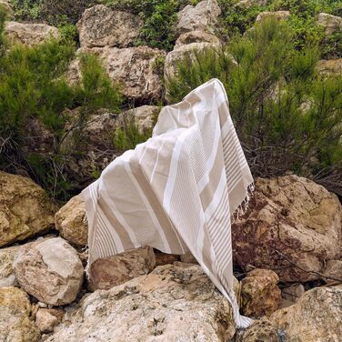 Пляжна хустка-ковдра MOMOMUS XXL бежева 210x240 см - велика, легка, компактна, в бохо стилі, для пікніка та кемпінгу