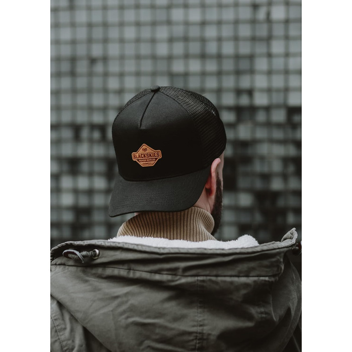 Кепка бейсболка Blackskies® Essentials Trucker Cap унісекс, чорно-коричнева, сітка, для вулиці та відпочинку