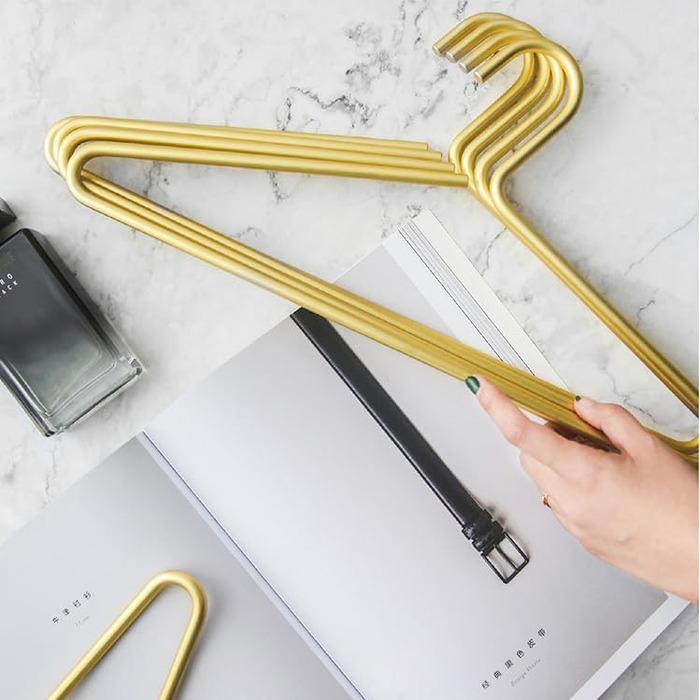 Premium Matte Gold Aluminum Clothes Hangers, 6-Pack, 41.5cm Extra Smooth & Dual Metal Shirt Hangers, Aluminum Alloy Clothes Hangers, Clothing Support, Clothes Hang