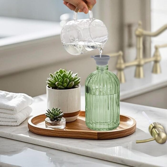 Дозатор для мила з бурштинового скла, 473 мл, з щіткою з золота, для ванної кімнати та кухні