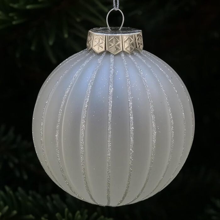 SLEETLY 28шт Білозолоті Новорічні Кулі для Прикраси Ялинки - Набір Декоративних Орнаментів, Сніжинки та Крижані Шарм, Стійкі до Ударів, для Святкового Прикрашання