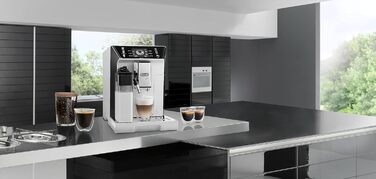 De'Longhi PrimaDonna Class ECAM 550.65.W Fully Automatic Coffee Machine with LatteCrema Milk System, Cappuccino and Espresso at the Touch of a Button, 3.5-inch TFT Color Display and App Control, White