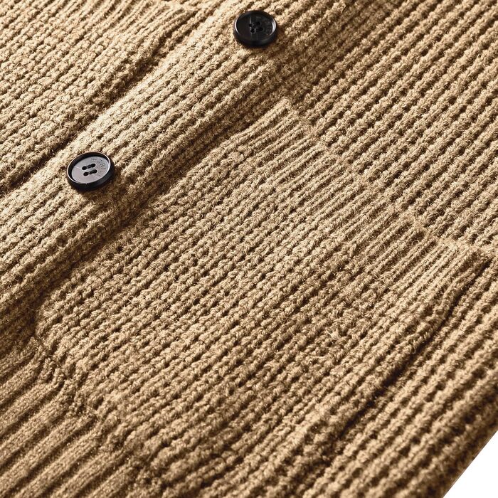 Чоловічий в'язаний кардиган з коміром-шарфом, візерунок 