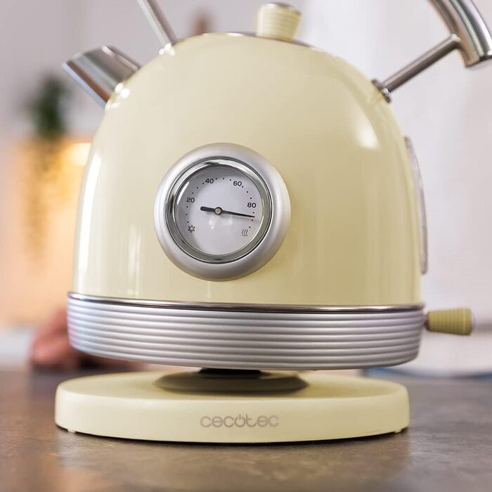 Електричний чайник Cecotec ThermoSense 420 Light Green: 1.8 л, 2200 Вт, регулювання температури, нержавіюча сталь, вінтажний стиль, зелений колір