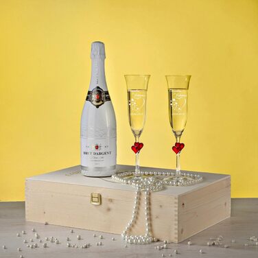 Polar Effect 2 Champagne Flutes with Red Hearts and Champagne Bottle in Gift Box - Personalized with Engraving - Wedding Gift Idea Champagne Glass Set - Heart Motif