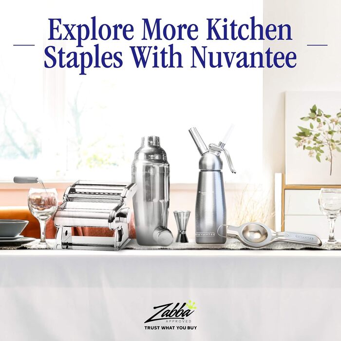 Cocktail Shaker Set - Premium Bar Kit with Free Measuring Jigger - Cocktail Recipes - 0.7L Stainless Steel Cocktail Shaker - Martini Shaker, Mixer with Strainer