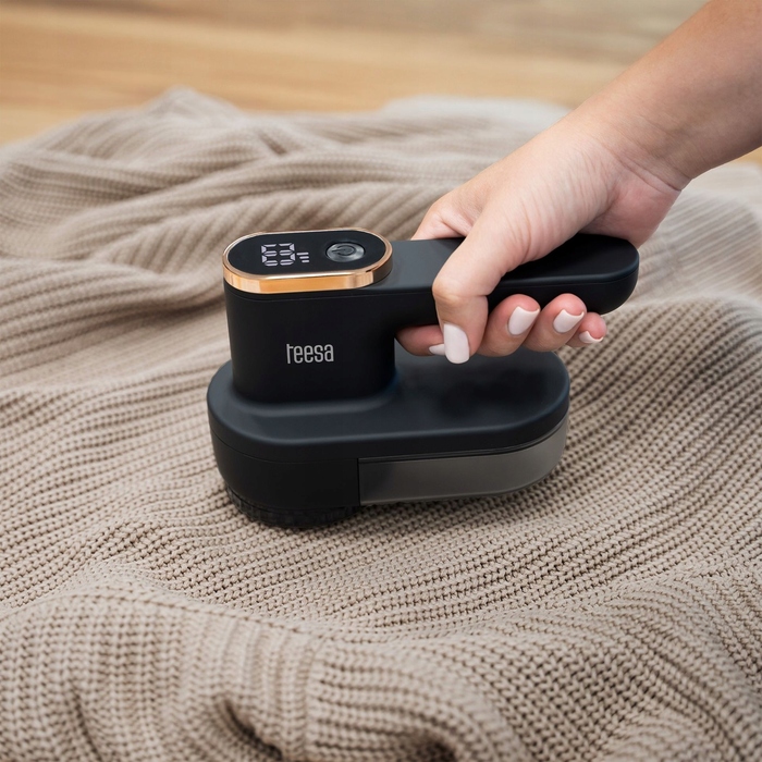 Бездротова машинка для видалення ковтунів Teesa LR40 LED: 3 швидкості, 6 ножів