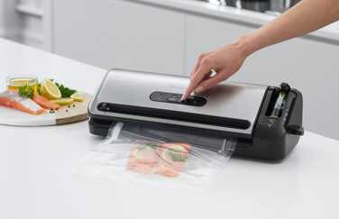 Вакууматор для продуктів FoodSaver FFS017X