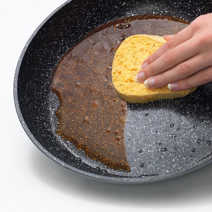 STONELINE Back to Nature Crepe Pan Induction 25 cm, Omelette Pan coated with real stone particles, Pancake/Pancake Pan Non-Stick, Fat-Free Frying, All Cooktops, Wood-Look