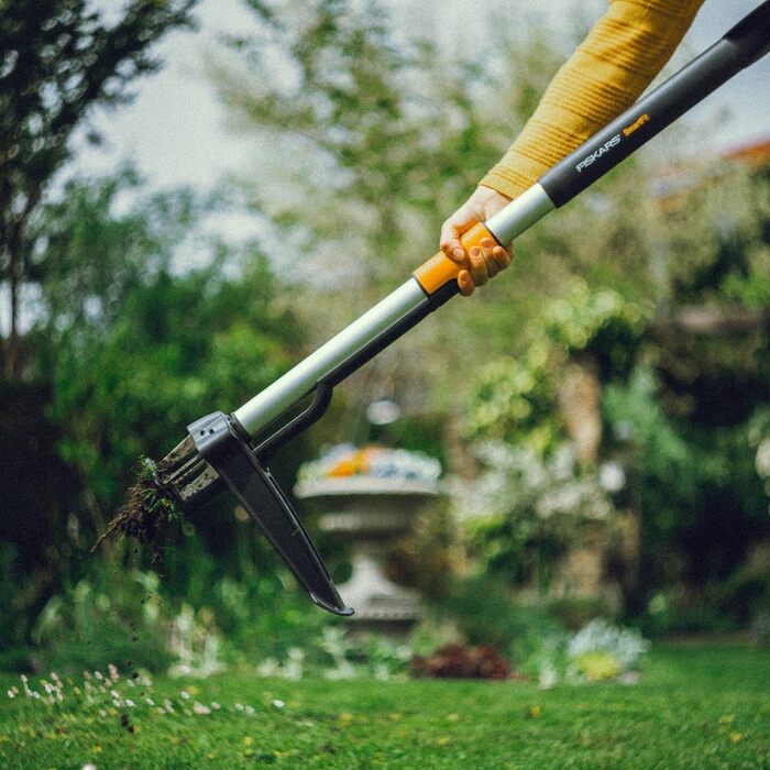 Телескопічний видаляч бур'янів Fiskars Smart-Fit 1-1,19 м, нержавіюча сталь, пластиковий руків'я, чорний/помаранчевий, 1020125