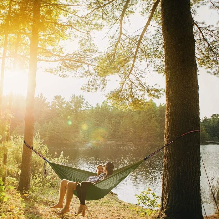 Легка туристична гамак для кемпінгу | Міцна, з карабінами та ременями, 275x140 см, 300 кг, нейлон, для відпочинку на природі та вдома