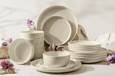 Обідній сервіз Konsimo, 18 предметів