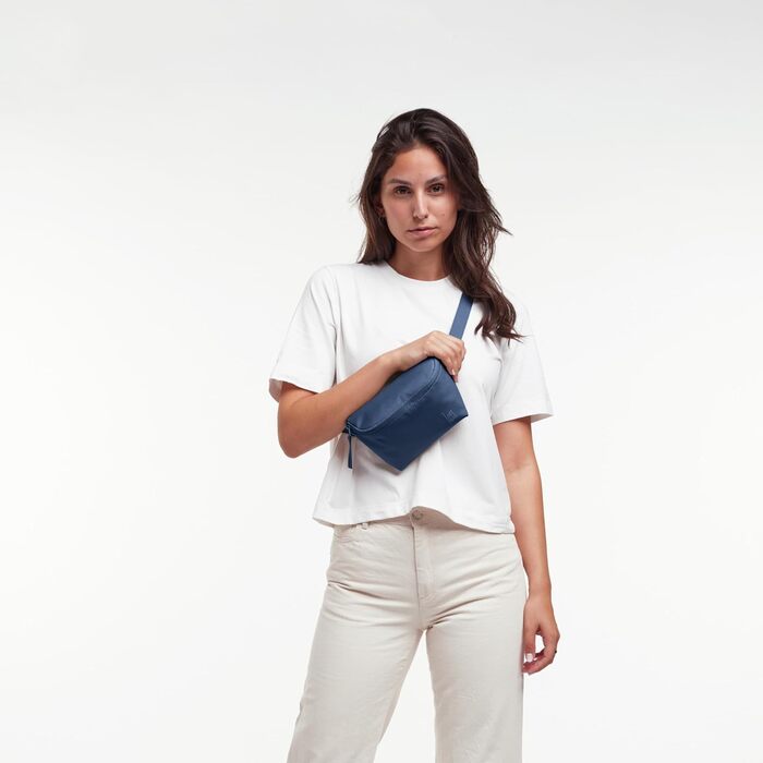 GOT BAG Поясна сумка Hip Bag 2.0 з переробленого пластику Ocean Impact | Водовідштовхуюча поясна сумка | Стильна сумка через плече з регульованим ремінцем, Ocean Blue