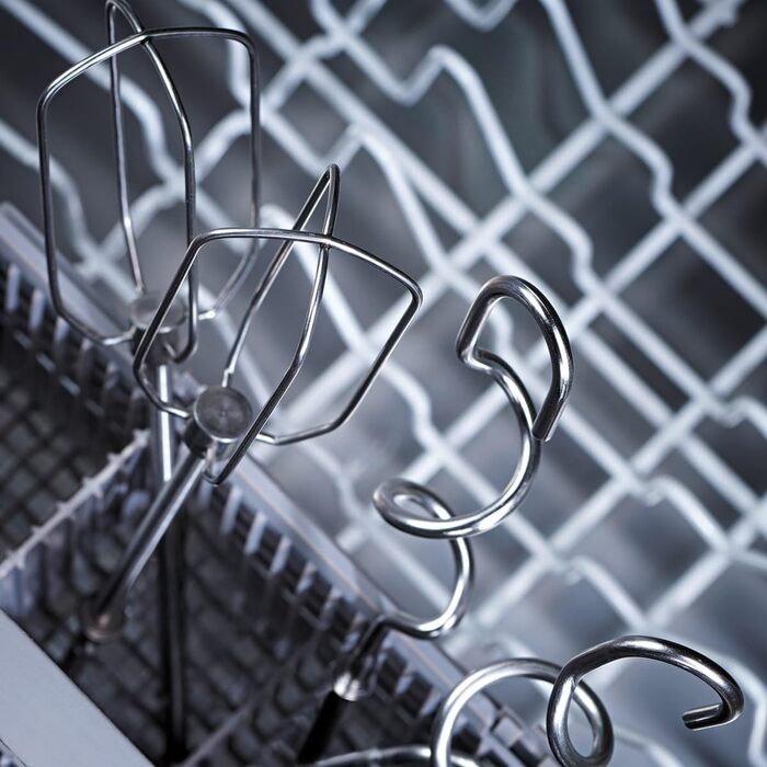 Міксер AEG HM3310: 350 Вт, 5 швидкостей, нержавіюча сталь, для приготування тіста та збивання, чорний/срібний