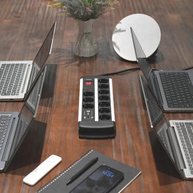 Многофункціональна мережева панель Ucomen з USB та захистом від перенапруги (3680W, 16A) для комп'ютерних столів, 10 розеток, 20W USB-A та USB-C зарядка, кабель 1.5м