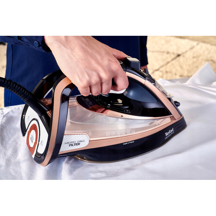 Парова праска Tefal Ultimate PURE FV9865, 3000 Вт, 250 г/хв, з системою захисту від крапель