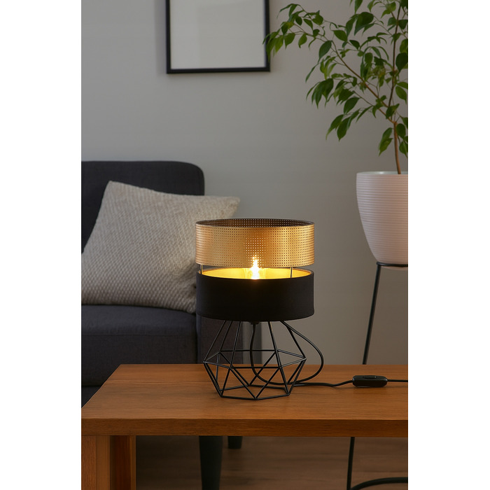 Настільна нічна лампа з ажурним золотистим абажуром, патрон E27, LED