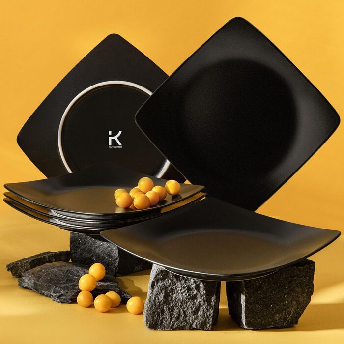 Набір посуду Konsimo для 6 осіб: 18-ти частинний набір тарілок EPIRI - сучасний сервіз з чорного матового фарфору для сім'ї