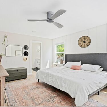 Стелянка вентилятор Sofucor з пультом керування, дерев'яна стельова вентиляція з 3 лопатями, 132 см, тиха, 6 швидкостей, таймер, DC двигун, режим літо-зима для спальні (Без світла + Flush Mount, сірий колір дерева)